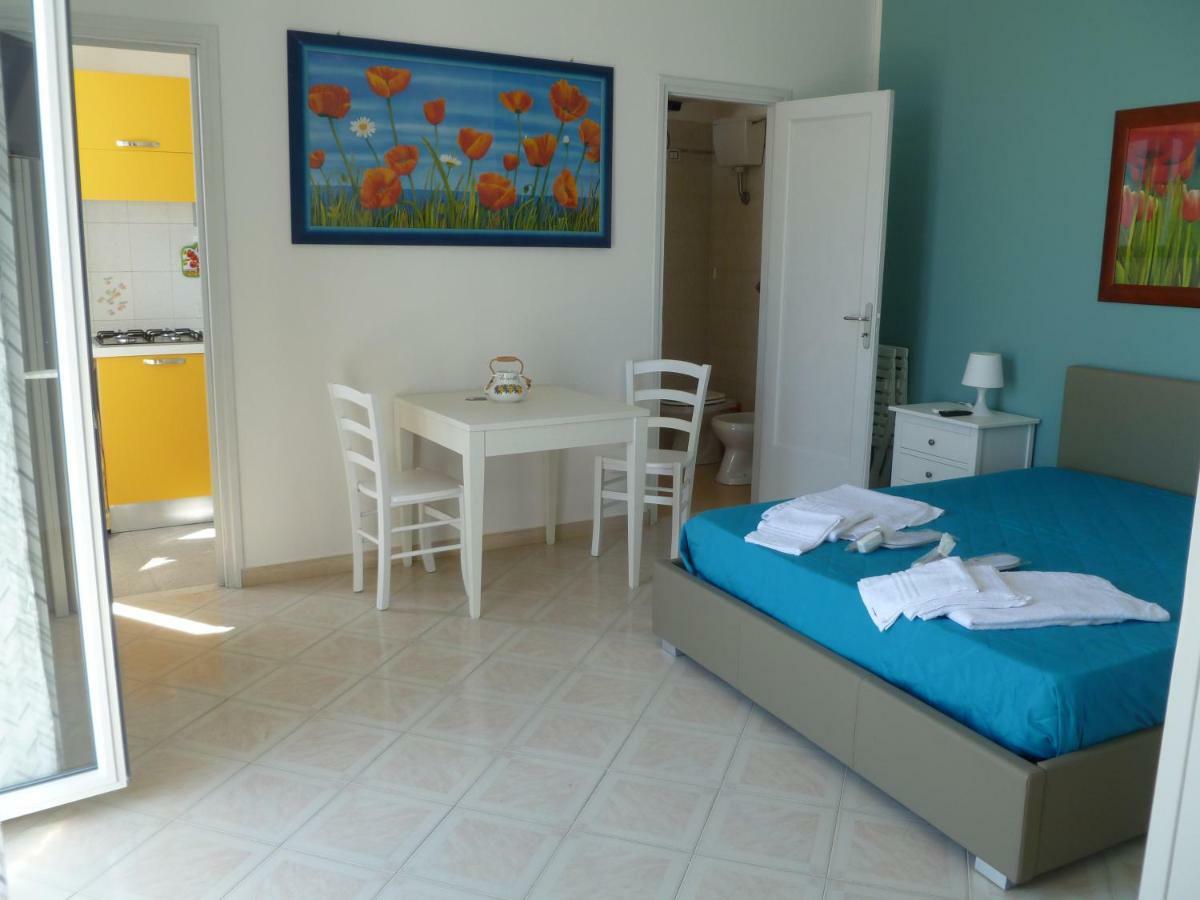 טראביה Casa Michela, Sea-View Apartments מראה חיצוני תמונה